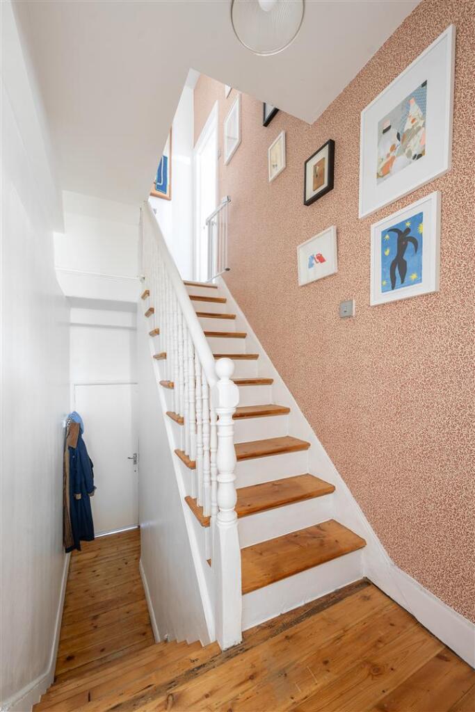 Folkestone Road, E17