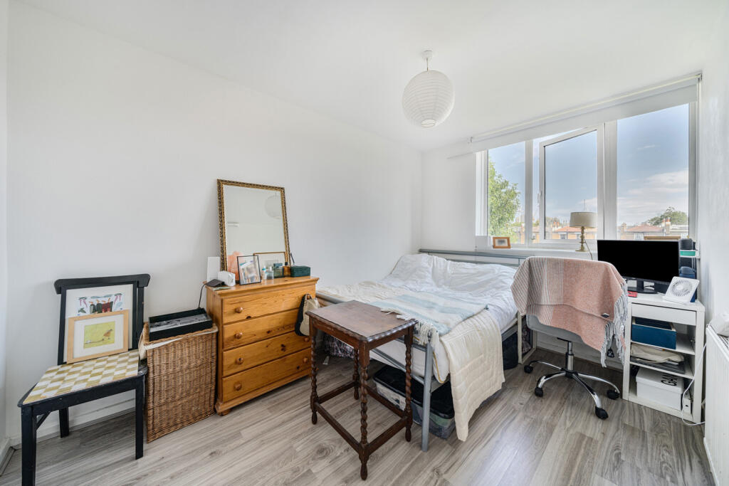 1325762-6-687a253...