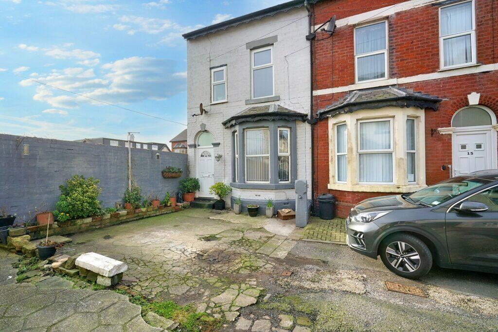 17 Garden Terrace - Outside