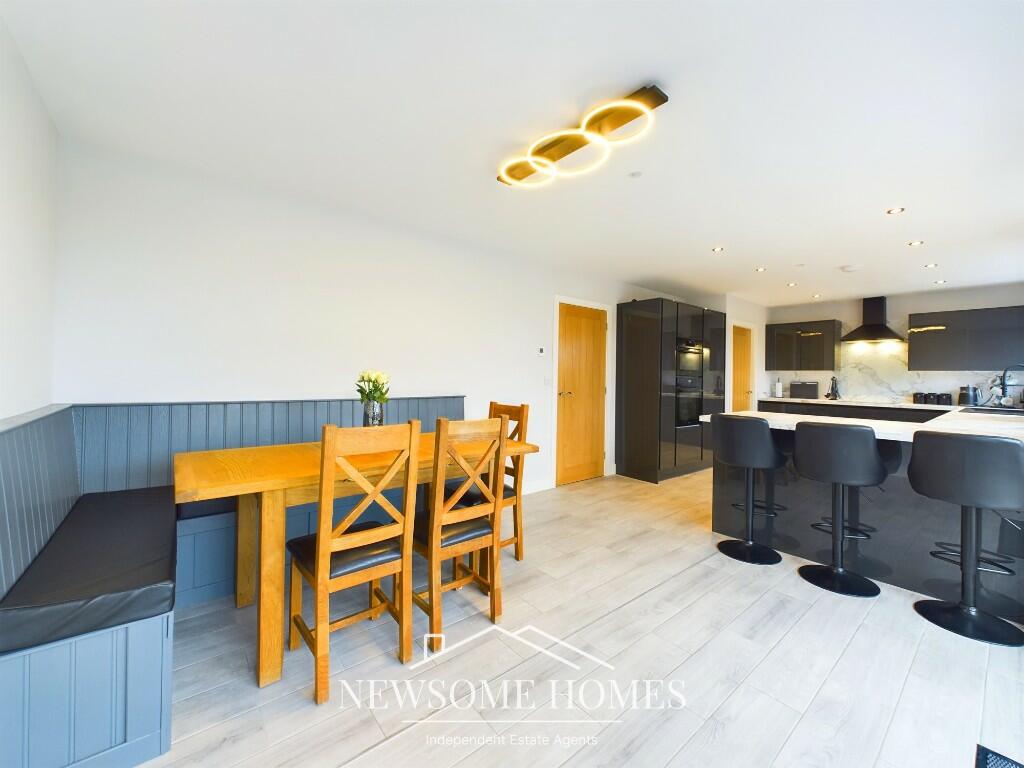Kitchen/ Family Room