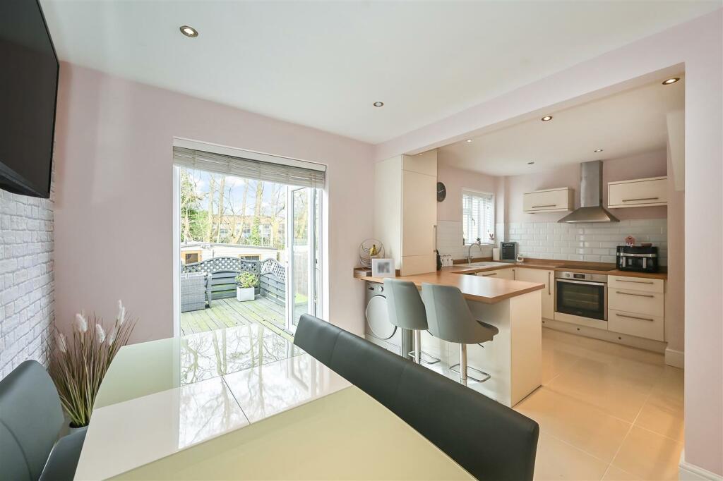 Kitchen/ Diner