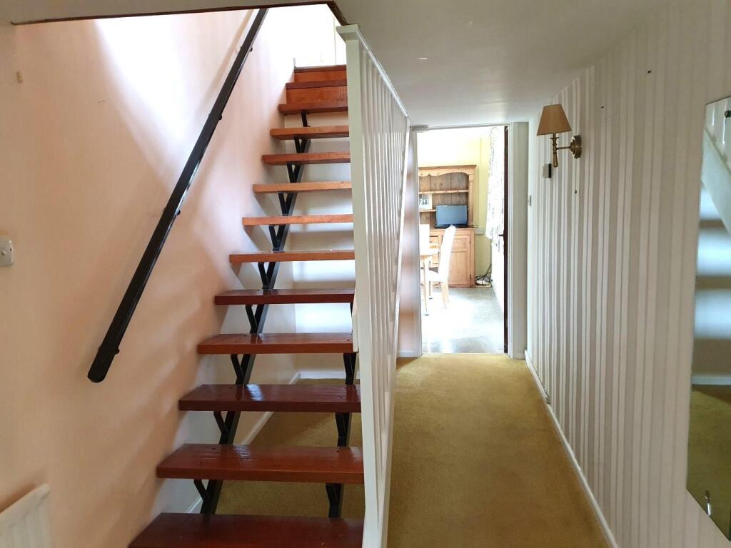 Hallway.jpg