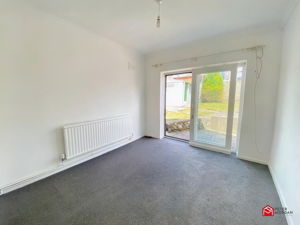 Bedroom 2 / Sitting Room