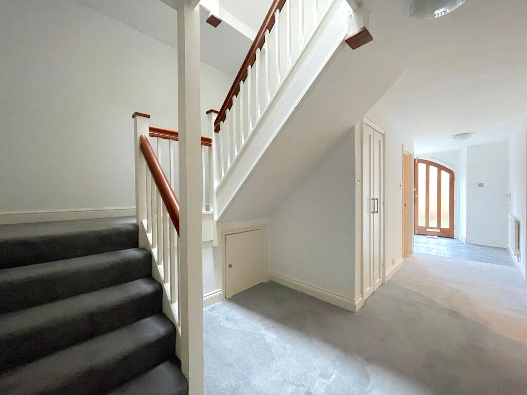 Entrance Hall (1)
