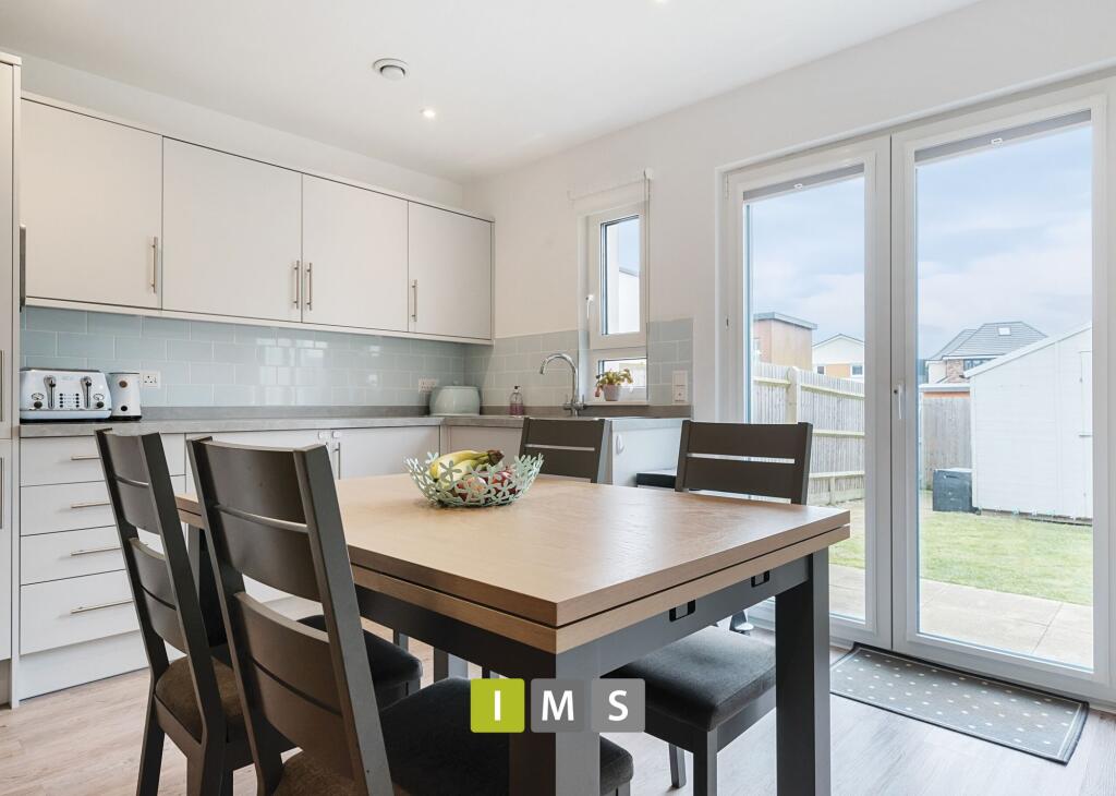 Kitchen / Living Room