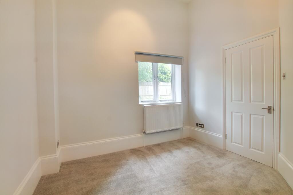 4.bedroom.jpg