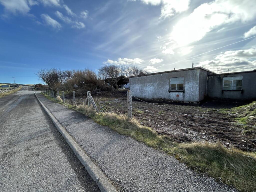 MFL3240594_148.jpg