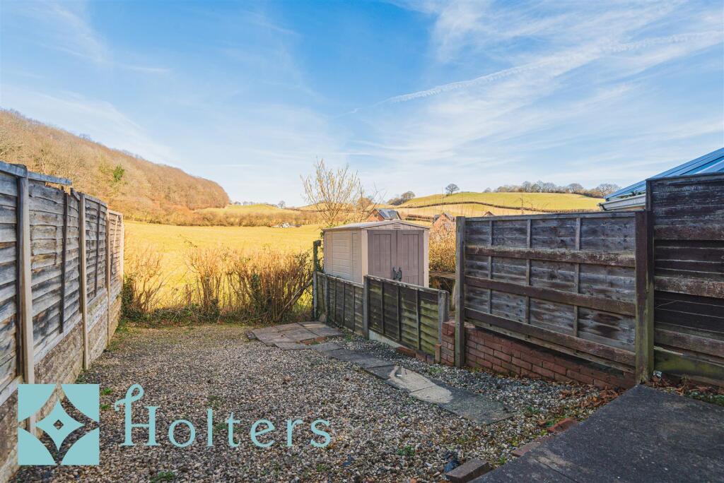 10 Heather Close, Newtown-08.jpg