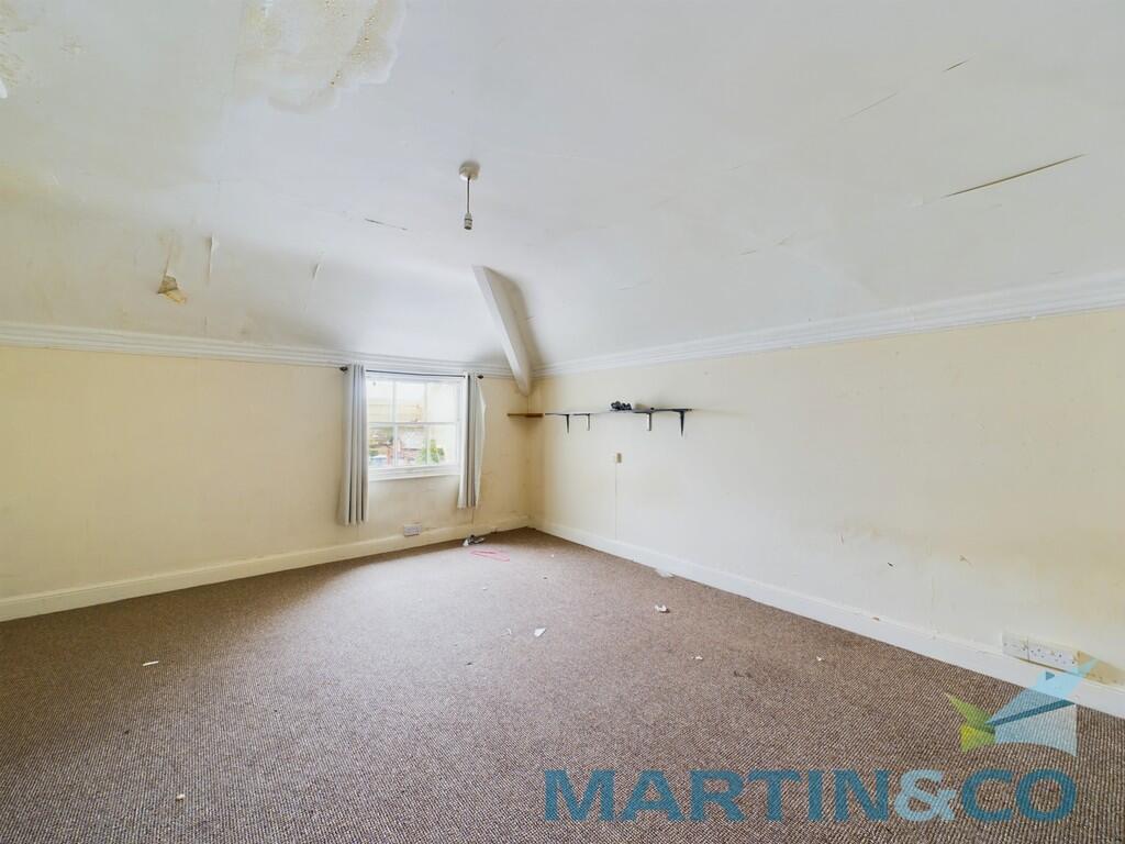 CAM01870G0-PR0155...