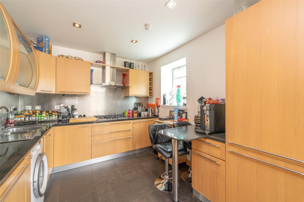 Kitchen Alt