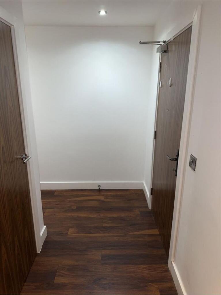 Entrance hallway 2