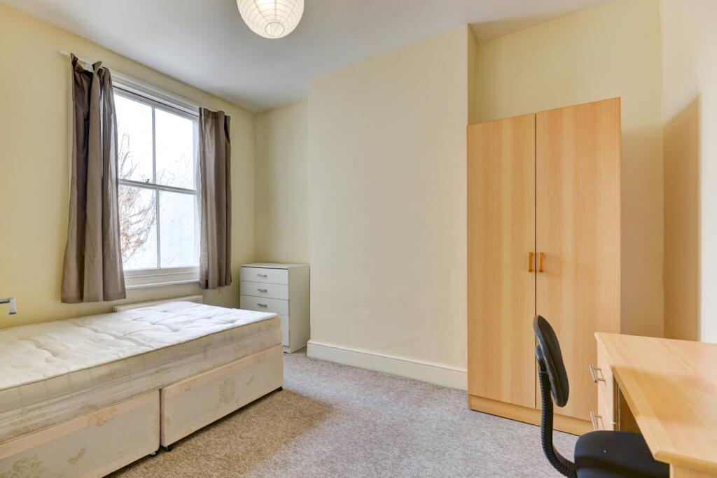 BED 4