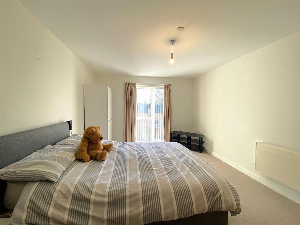 26 The Orangery - Bed4.jpg