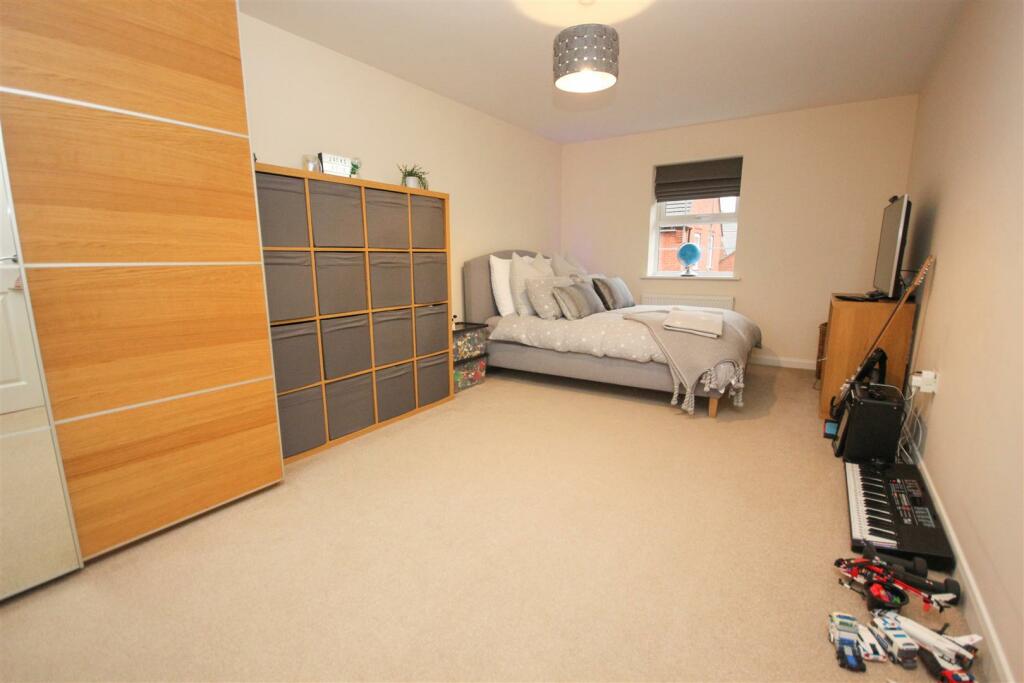 Bedroom 2.jpg