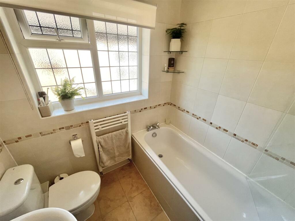 Bathroom.jpg