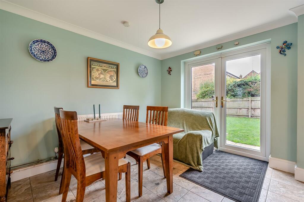 8626237-interior06.jpg