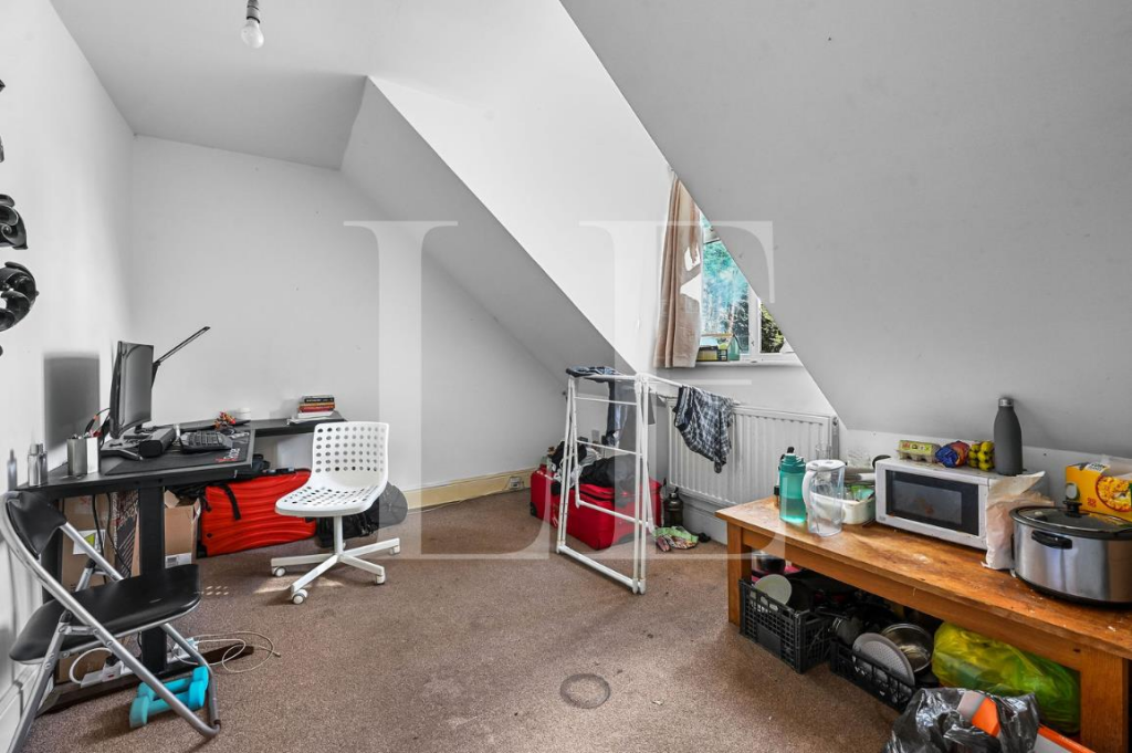 47 Westrow Gdn (20).png