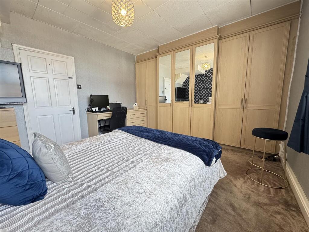 IMG_5270 (Large).JPG