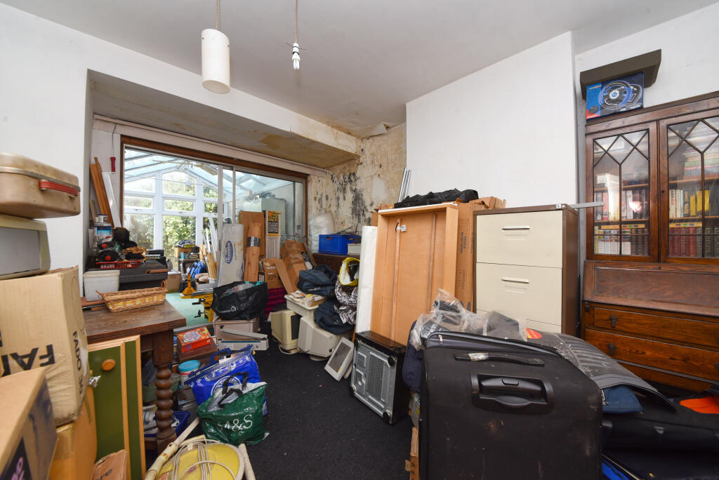 71 Lullington Garth, Woodside Park, London, N12 7BL