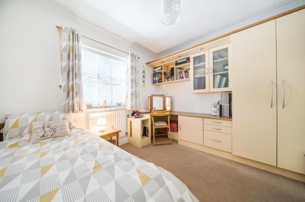 1298544-42-683045...