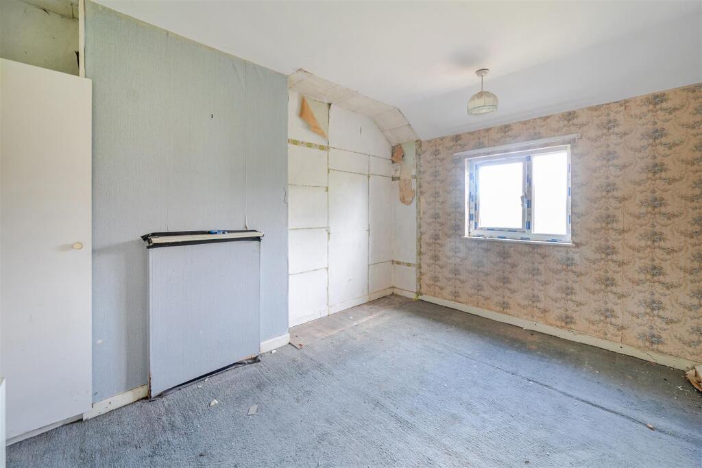 67 Main Road, Shutlanger (24).jpg