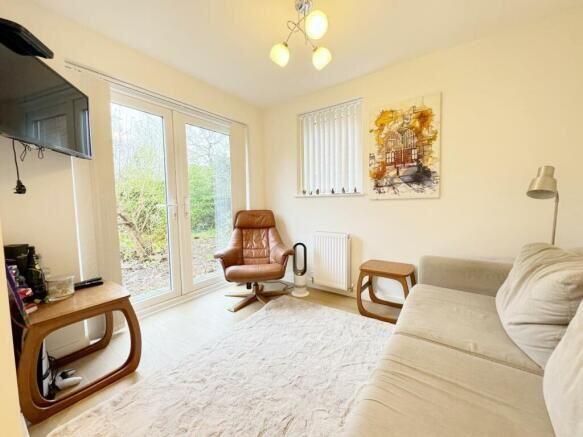 3 moss bank annex lounge.jpg