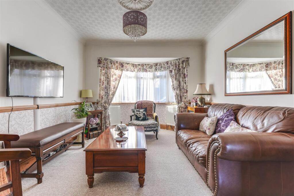 25 Glooucester Road-1.jpg