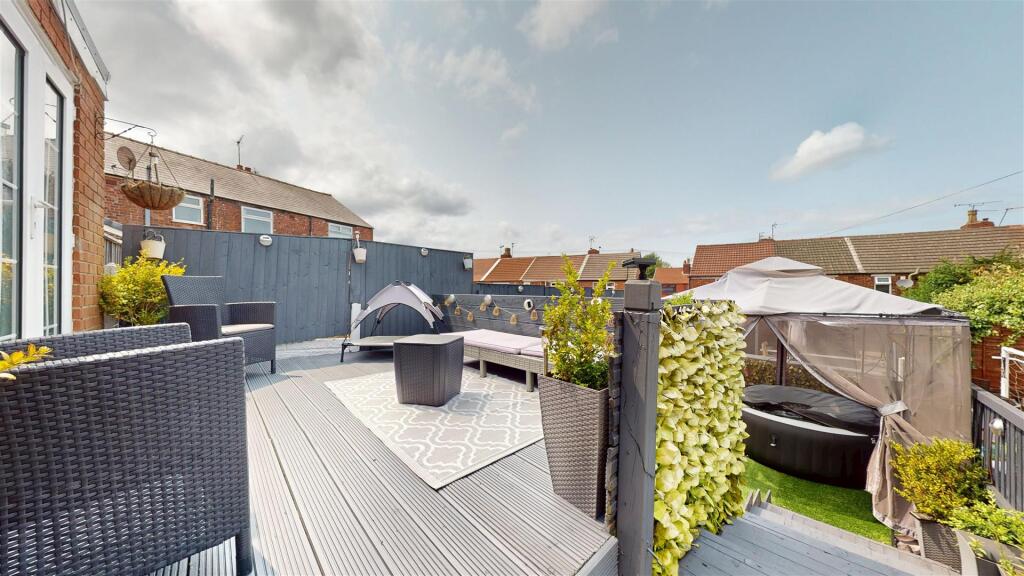 Roland Avenue Rear Garden