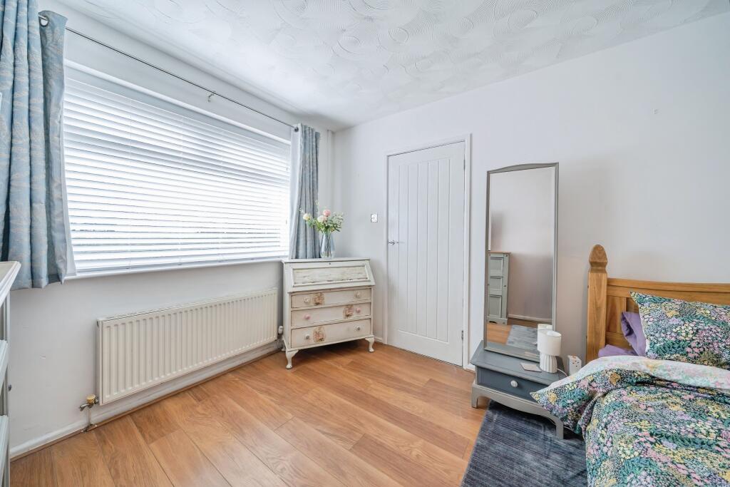 11. Ground floor bedroom