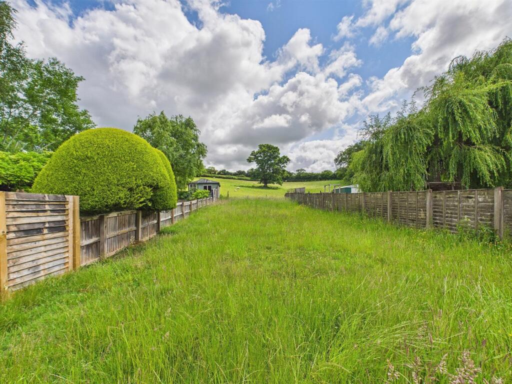 3 - Semi-detached House for Auction, Butcombe.jpg