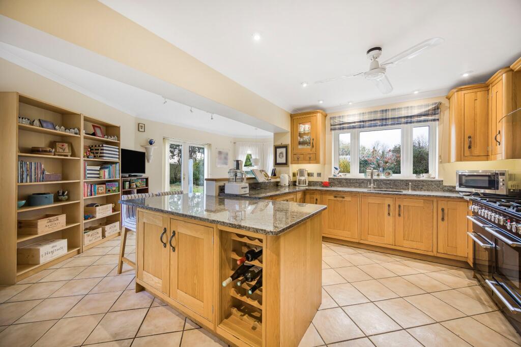 Kitchen Family Room