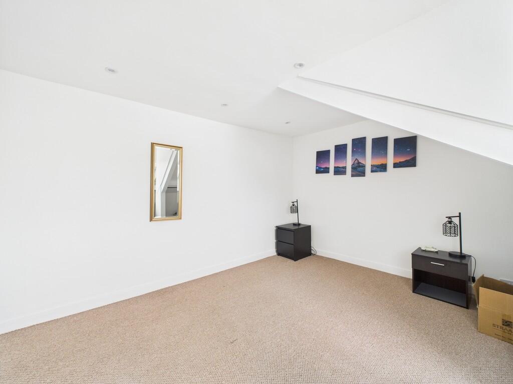 CAM02089G0-PR0559...