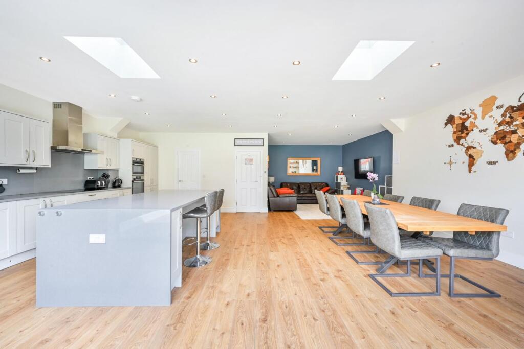 TATTENHAM GROVE (20).jpg