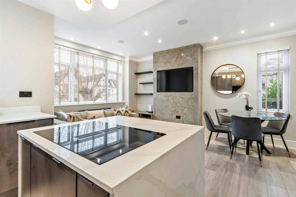Open plan Kitchen/Living/Dining