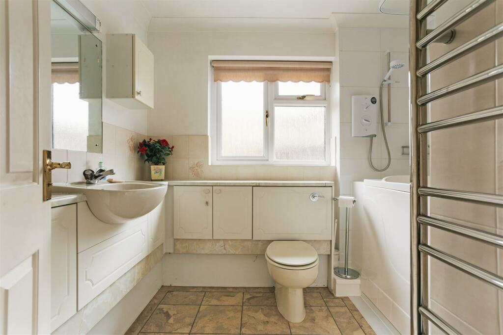 62218_Farleigh-Sandy-Lane-Road-Charlton-Kings-Chel
