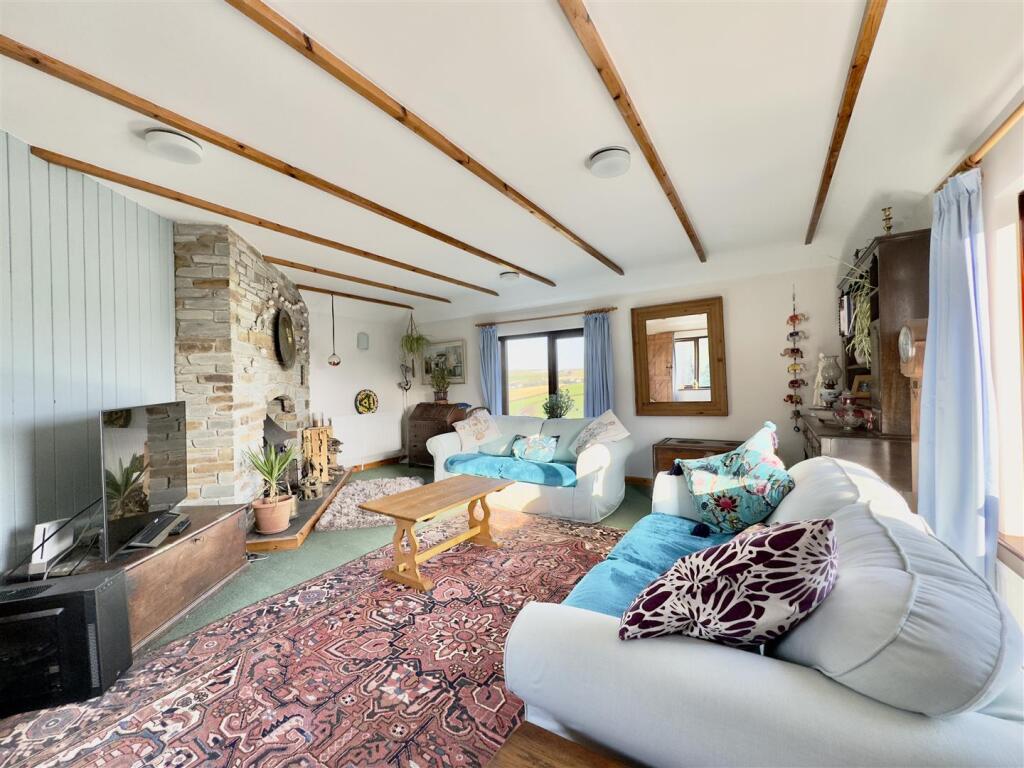 Living Room.jpeg