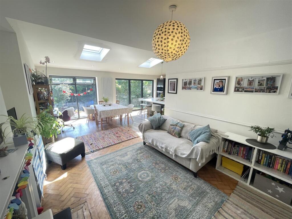 Photo 10-05-2025, 12 12 37.jpg