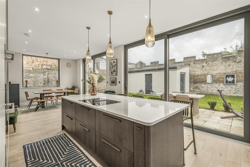 Derby Road, East Sheen, SW14