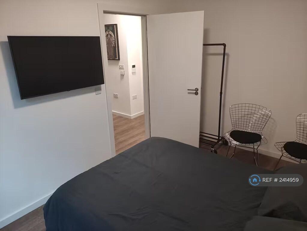 Bedroom Chairs
