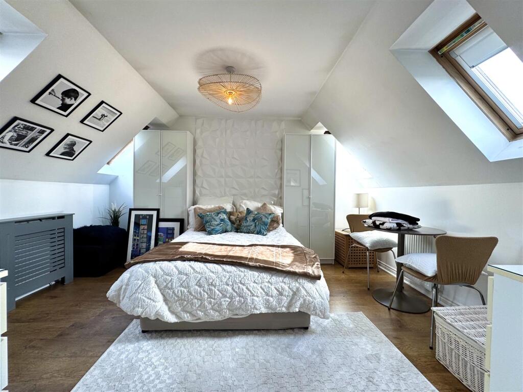 Bedroom 5