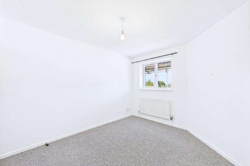 Bedroom side