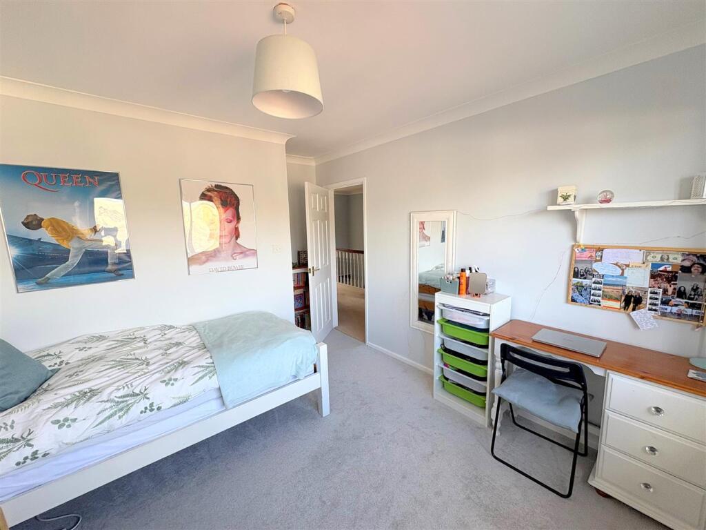 Bedroom 3c.jpg