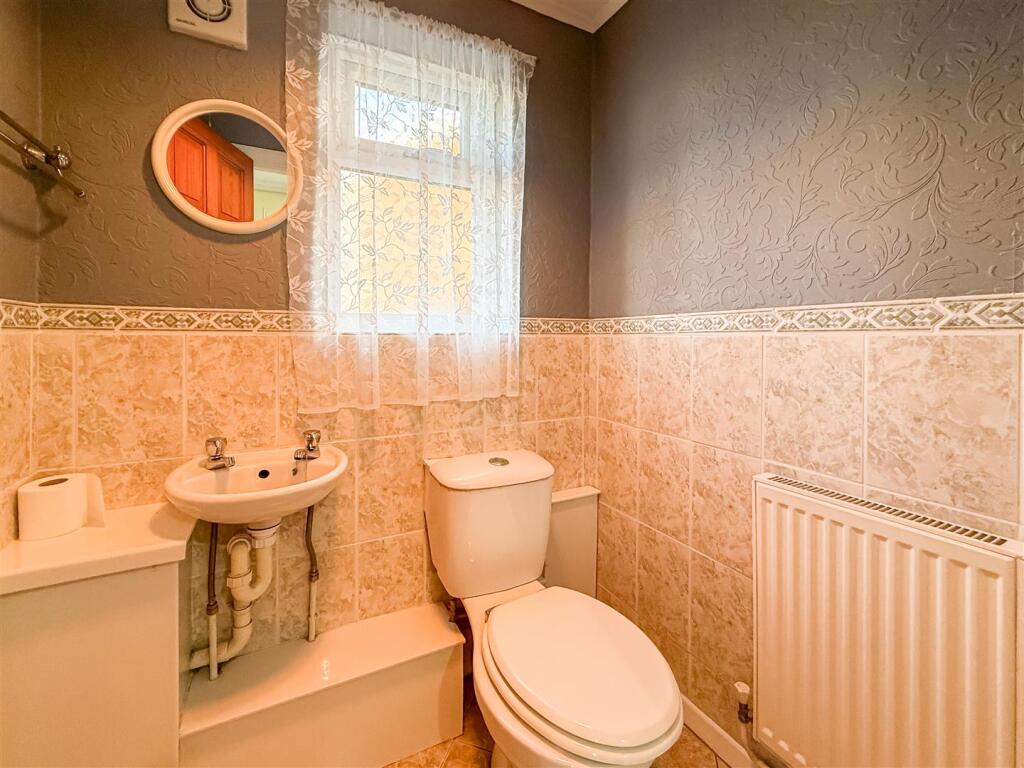 cloak room