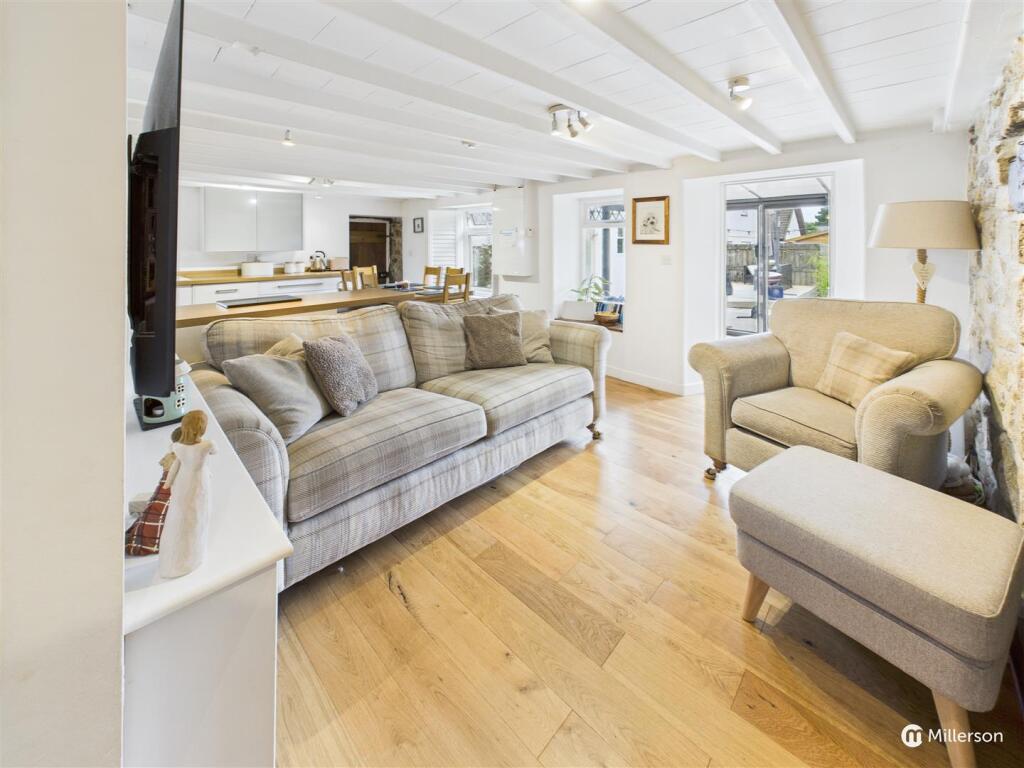 Living Area.jpg