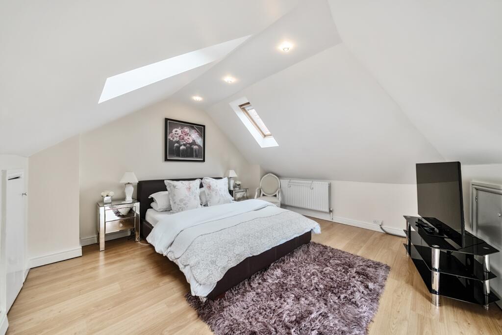 1329585-7-6880dcac7a2a8