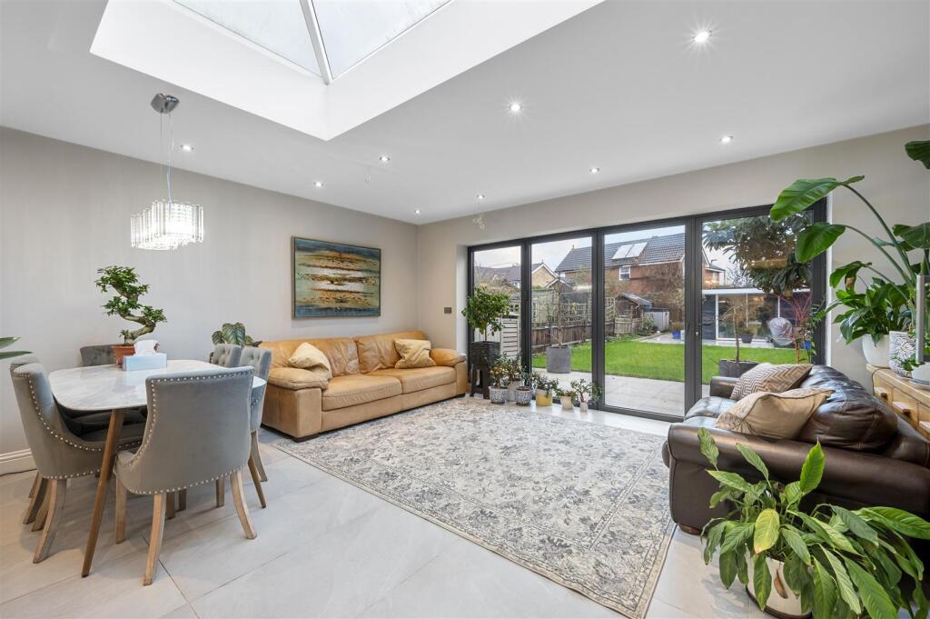 34 Aylward Road,10.jpg