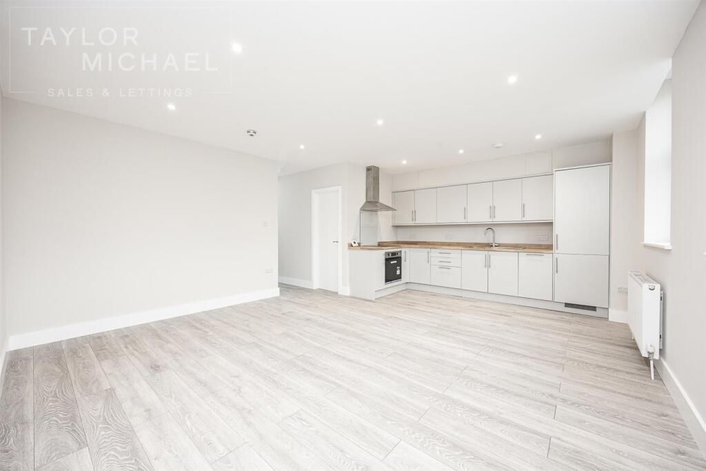 Kitchen / Living Room