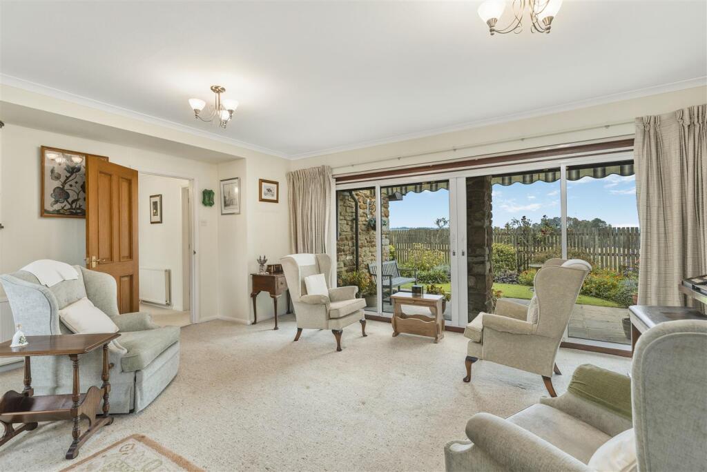 11 Holland Rise, Kings Sutton-14.jpg