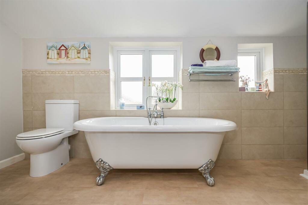 HOUSE BATHROOM