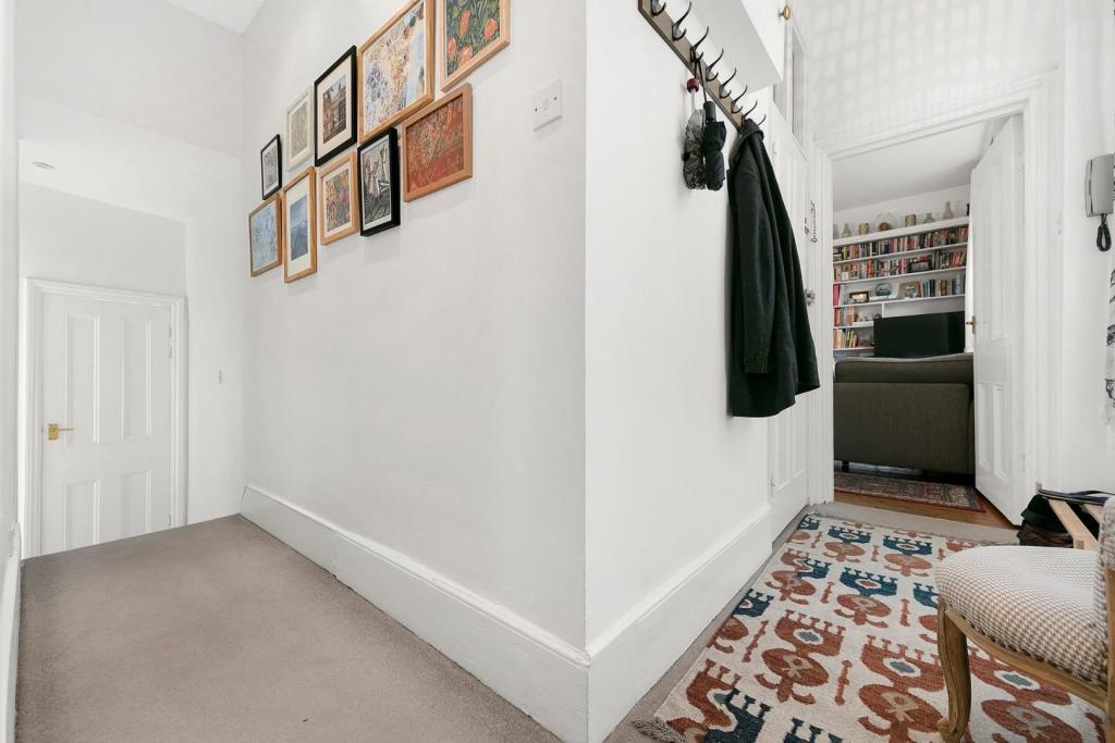 Hallway.jpg